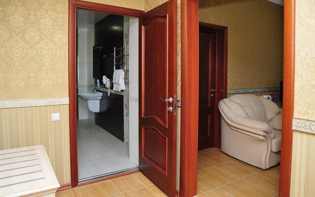 Атлант Люкс