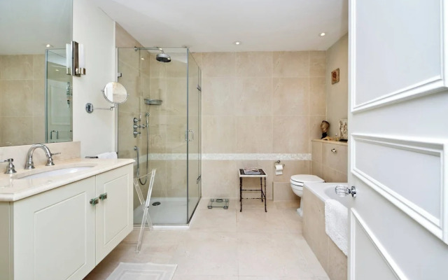 Beautiful & Spacious, 2 Bed in South Kensington