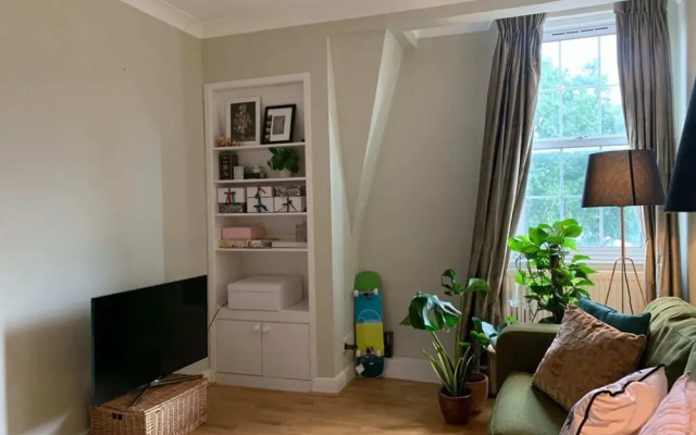 Contemporary & Captivating 2BD Flat - Westminster!