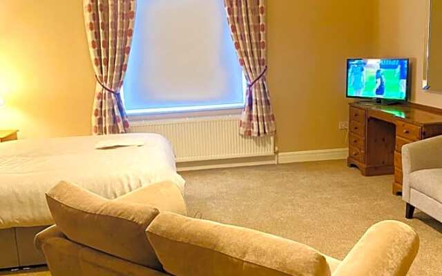 Seven Oaks B&B