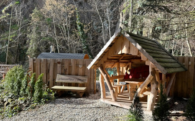 Ferienwohnungen Schweizerhaus