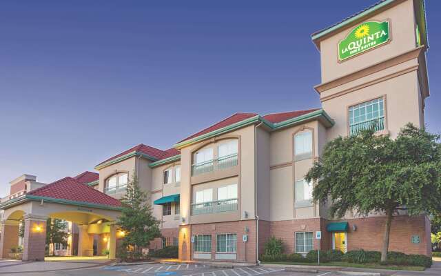 La Quinta Inn & Suites by Wyndham Houston West at Clay Road