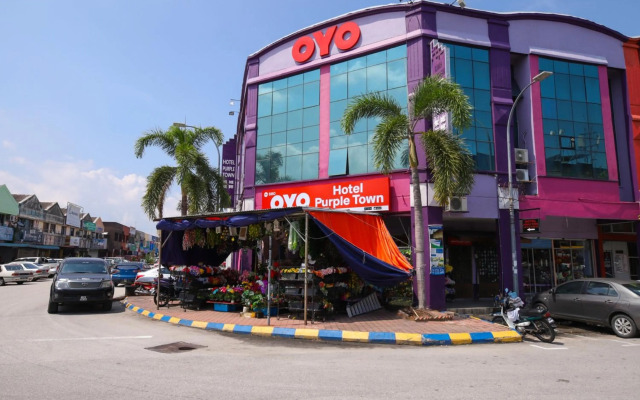 OYO 880 Hotel Purple Town