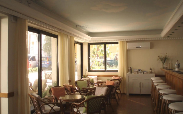 Nafsika Hotel