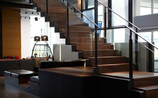 Alt Hotel Toronto Airport