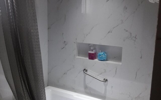Red Mango Suites