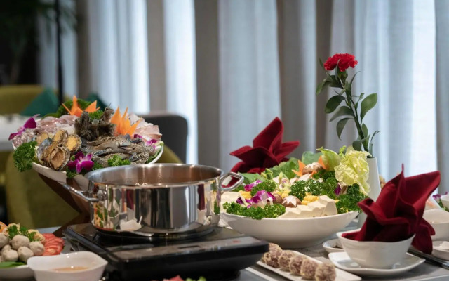 Wyndham Garden Legend Halong