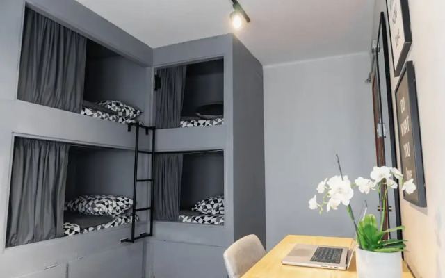 Hostel La Moneda