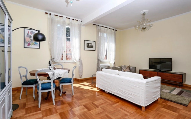 Wonder Vatican Family