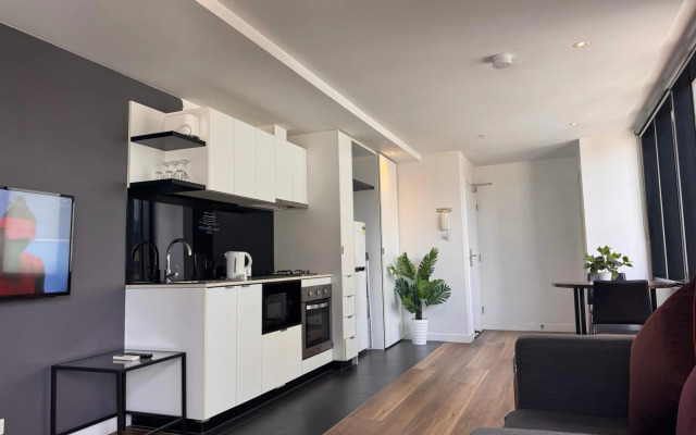 Aura on Flinders Serviced Apartments