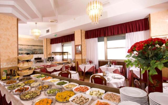 Hotel Apollo