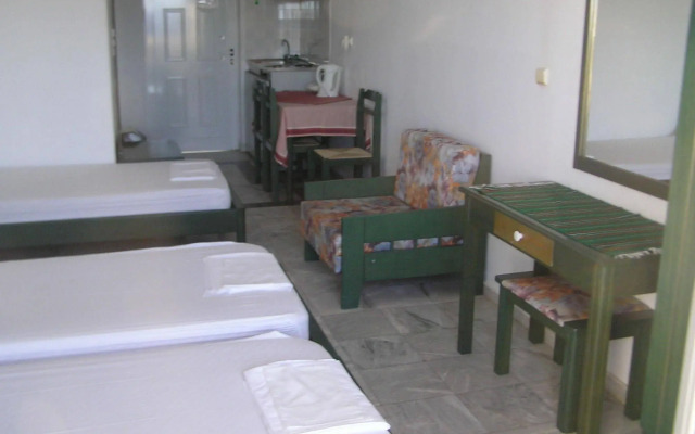 Knossos Apartments
