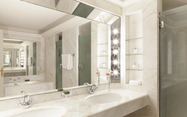 Hotel Le Bristol Paris