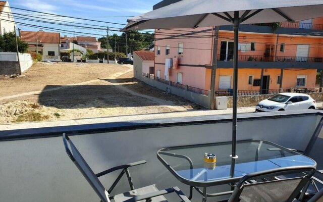 Apartment with One Bedroom in Quinta Do Conde, with Furnished Terrace And Wifi - 16 Km From the Beach
