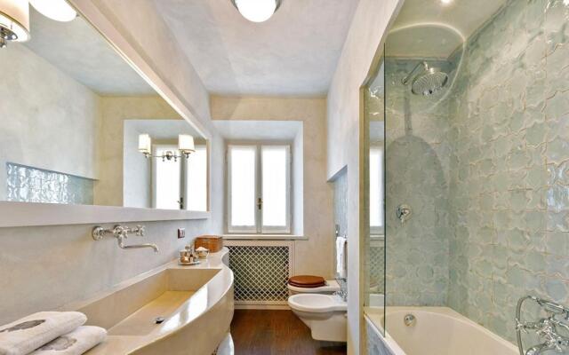 Independent Villa With 12 Beds-villa Aiola