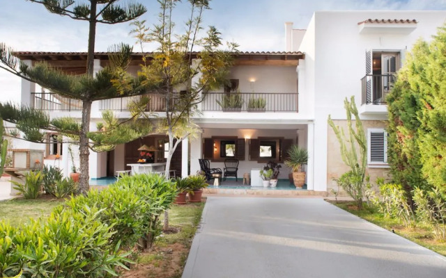Villa Wicker
