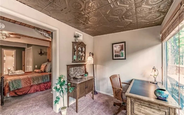 Paradise On The River Three Bedroom Cabin