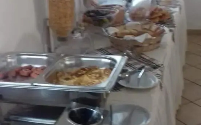 Aiolos Hotel