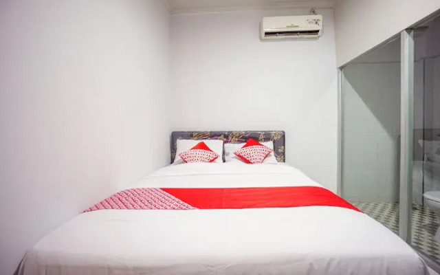 Bs Residence by OYO Rooms