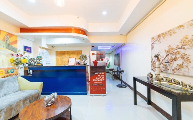 RedDoorz near Jaro Church Iloilo