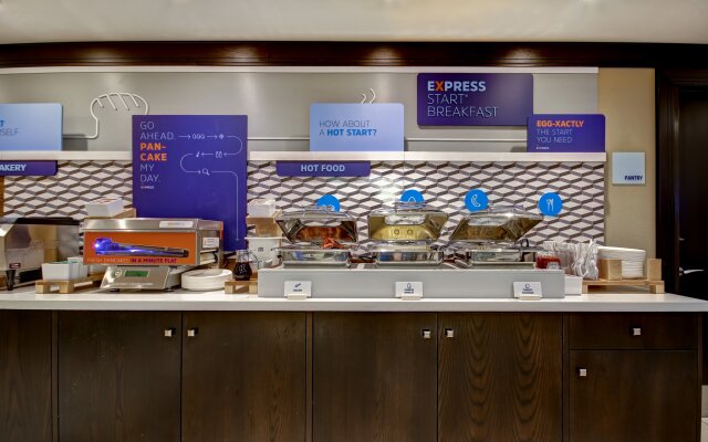 Holiday Inn Express Hotel & Suites Waterloo - St Jacobs by IHG