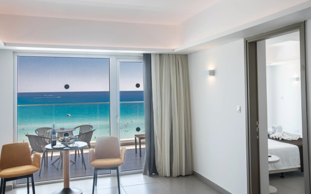 Vassos Nissi Plage Hotel & Spa