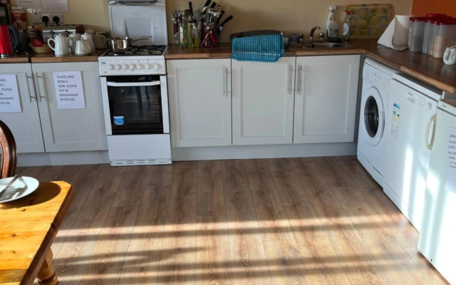 Douglasha House V93RX64