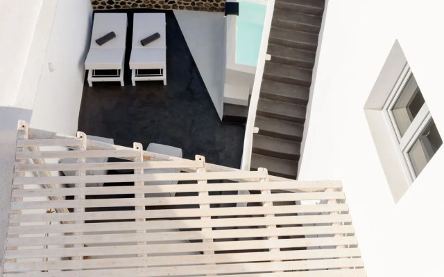 Solstice Luxury Suites