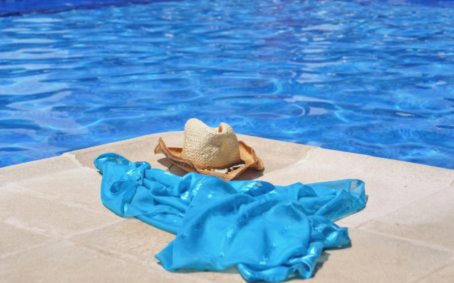 ALEGRIA Infiniti Beach Resort