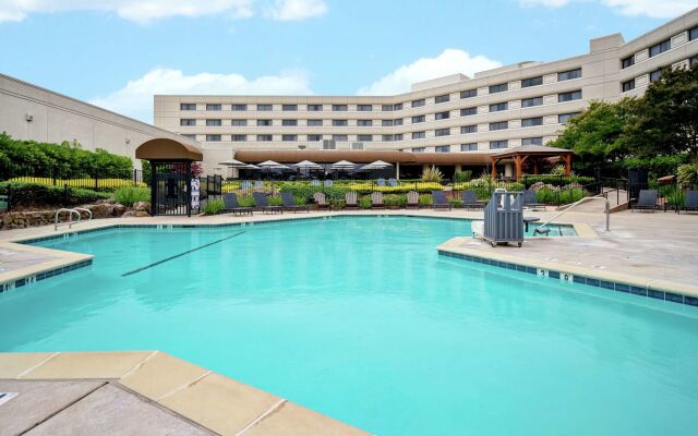 DoubleTree by Hilton Hotel Pleasanton at the Club