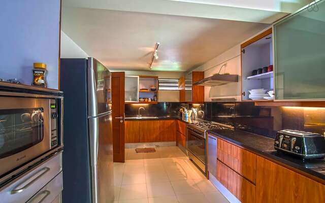 The Colonnade by Exotiq Villa Holidays