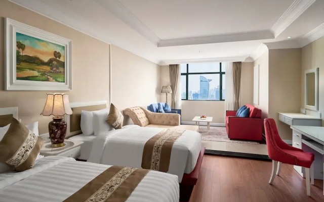 Wyndham Grand Phnom Penh Capital