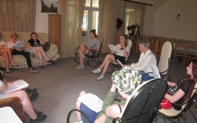 LucyTour Hotel Resort