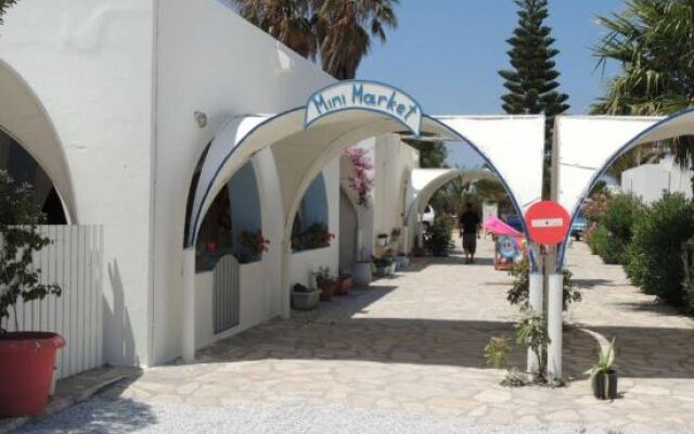 Surfing Beach Huts