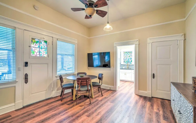 Cozy Carpinteria Apartment: Walkable Location