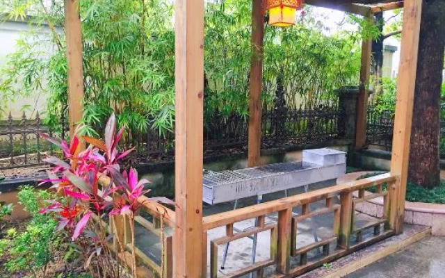 Qingyuan Hengda Yilin Yashe Drifting Holiday Villa