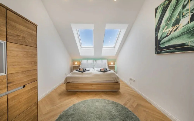 100sqm w terrace-Danube-AC - Netflix-3BR