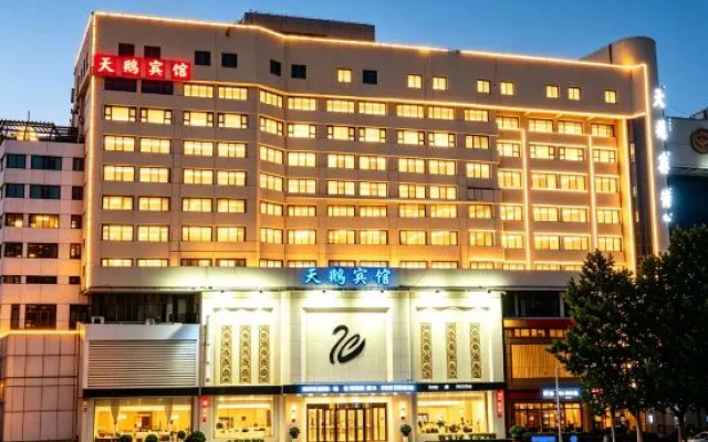Swan Theme Culture Hotel (Zhengzhou Railway Station East Plaza Branch) – Exterior – Zhengzhou