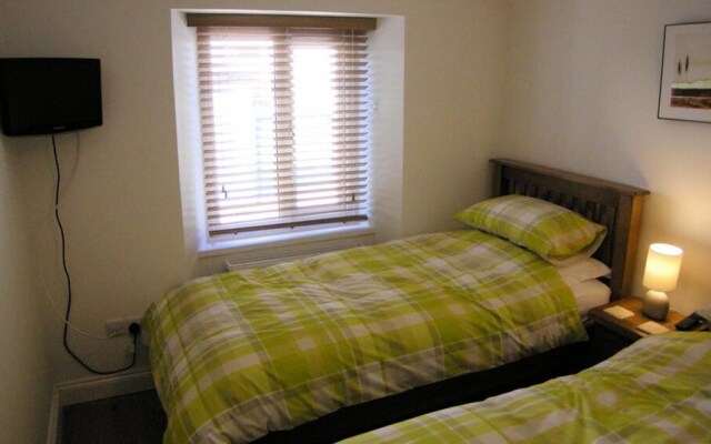 Clareston Road 8