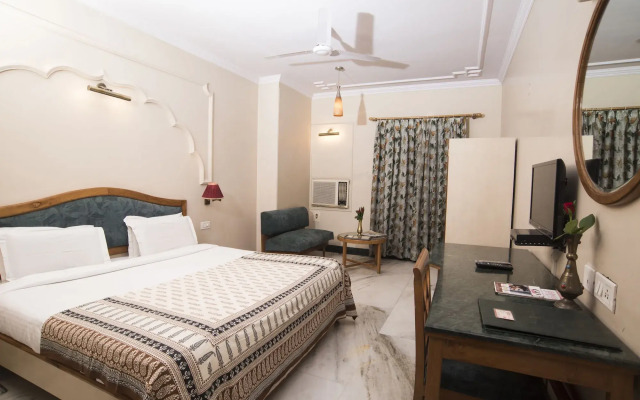 LMB Hotel