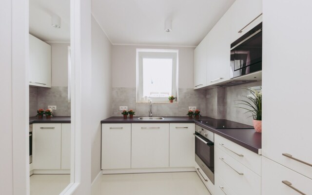 oompH Warsaw Downtown Apartments