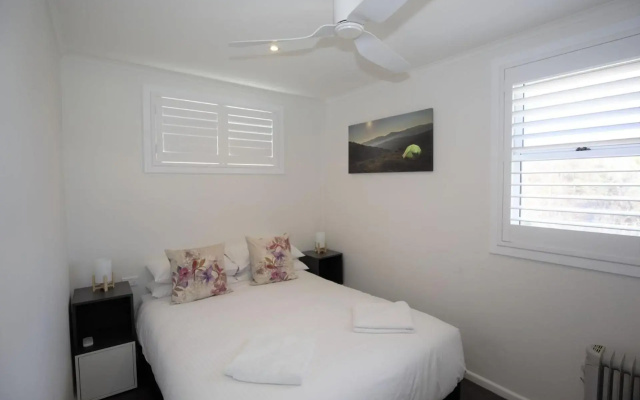 46 Banjo Patterson Crescent