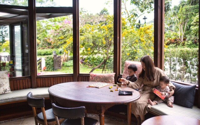 R&J GuestHouse