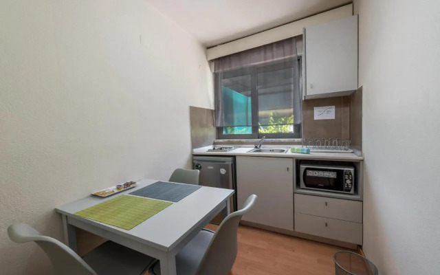 7 Palms Hotel Apartments
