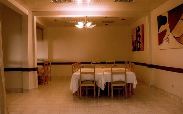 Okapi Hotel