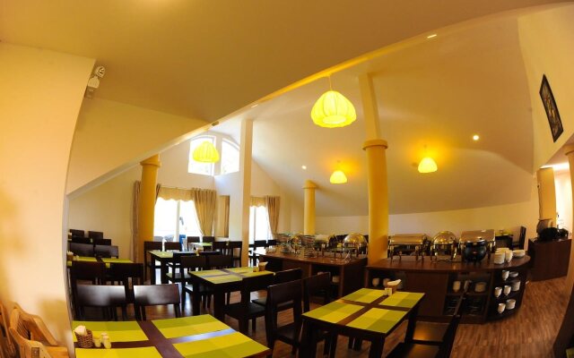 Phuong Nam Mimosa Hotel