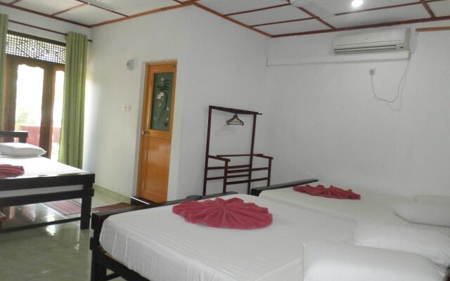 Thilaka City Hotel