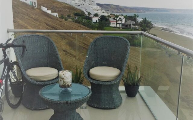 Golden Mar Hostal