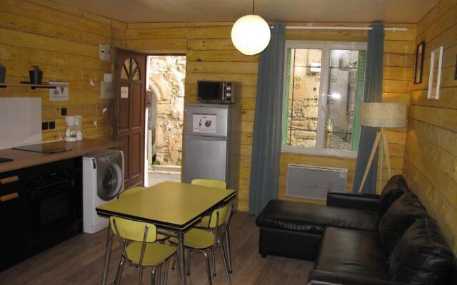 Appartement T1 bis cosy avec patio 17 BIS