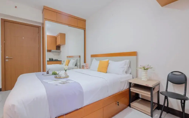Standard Studio Room At Cinere Resort Apartment